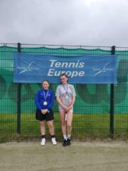 Girls_bonus_singles_medalists