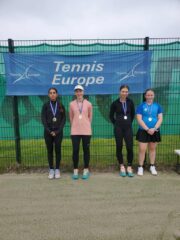 Girls_doubles_medalists